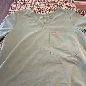 Catarina one-pocket Figs Scrub Top M